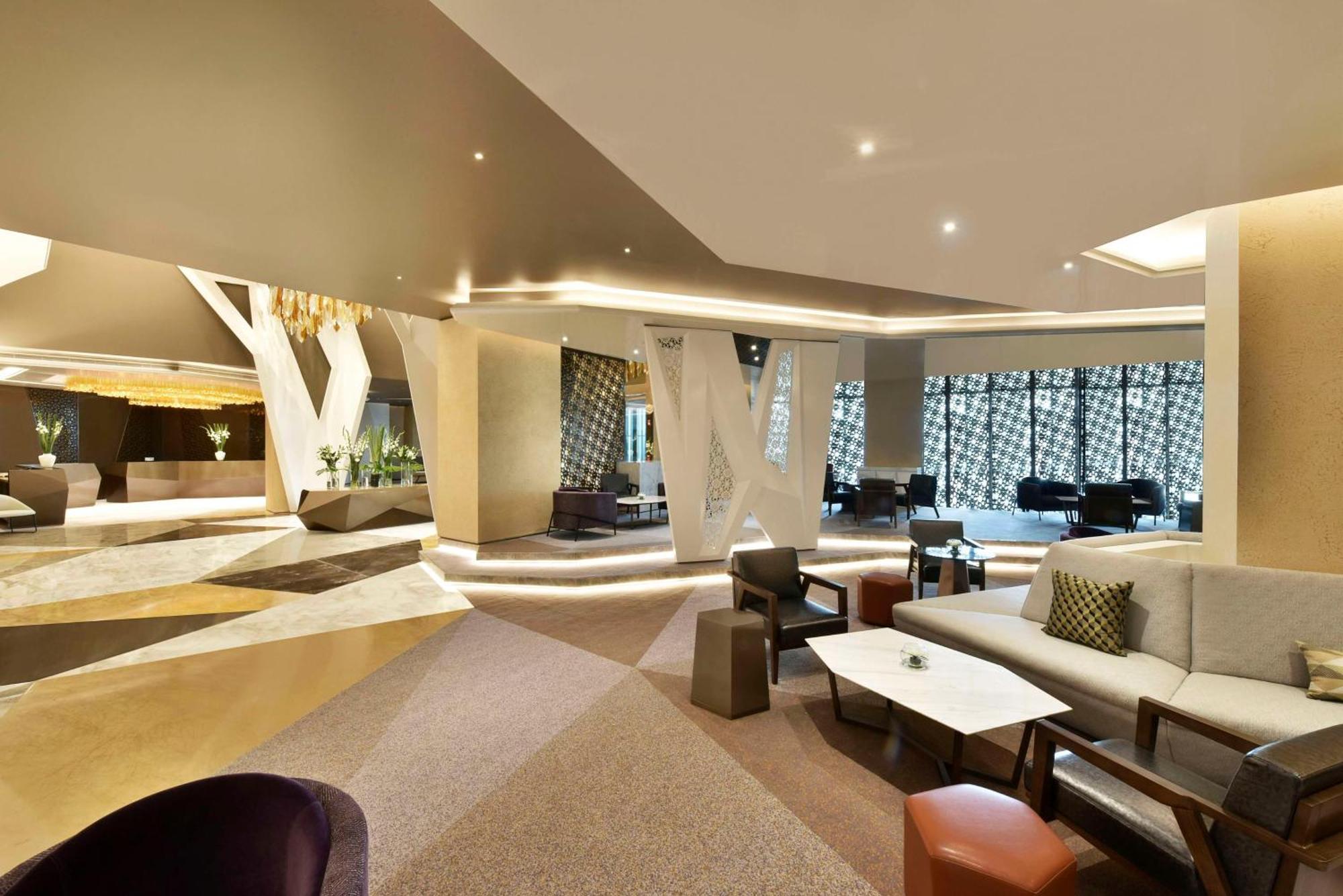 Hotel Hilton Bahrain Manama Exterior foto The lobby of the hotel