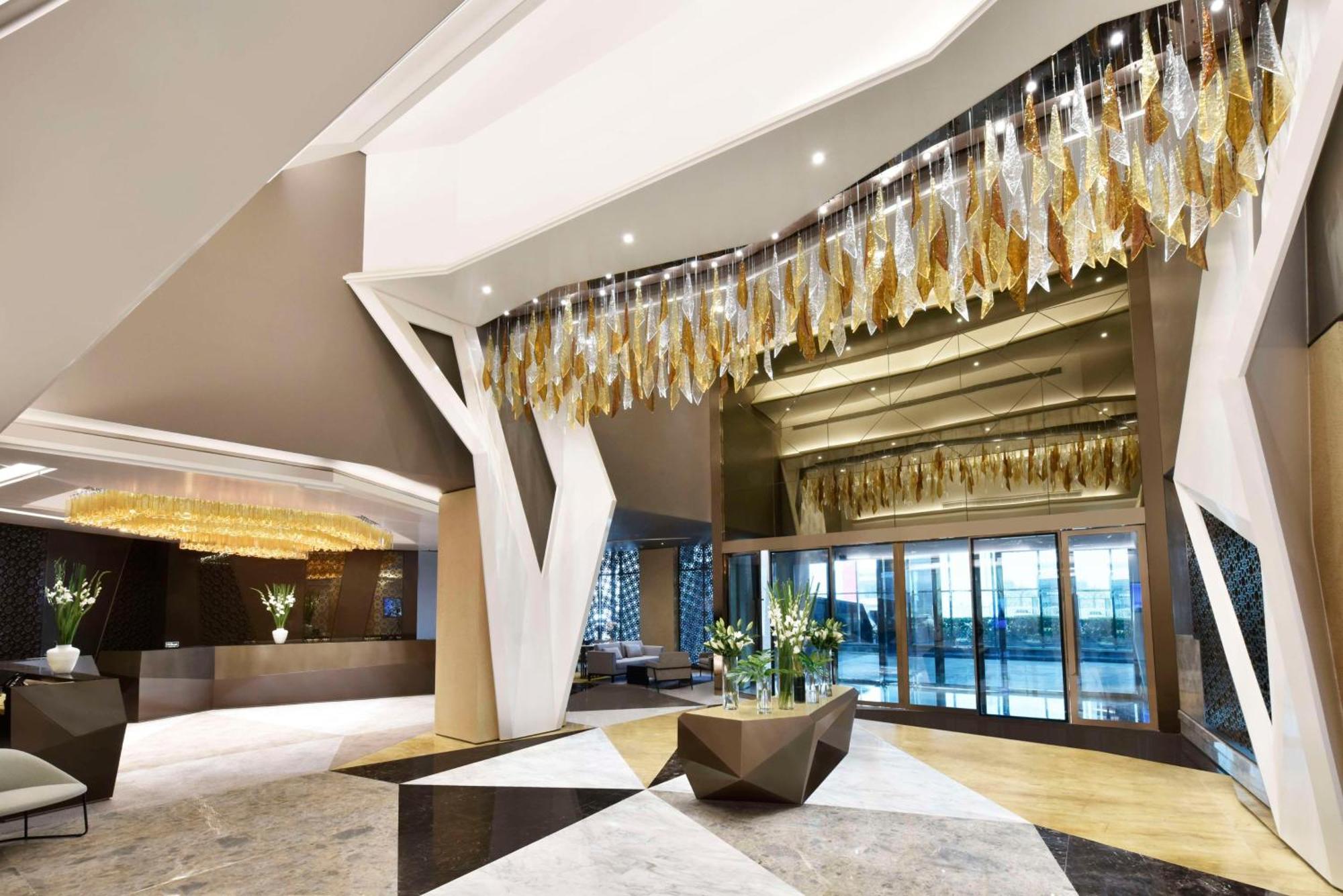 Hotel Hilton Bahrain Manama Exterior foto The lobby of the hotel